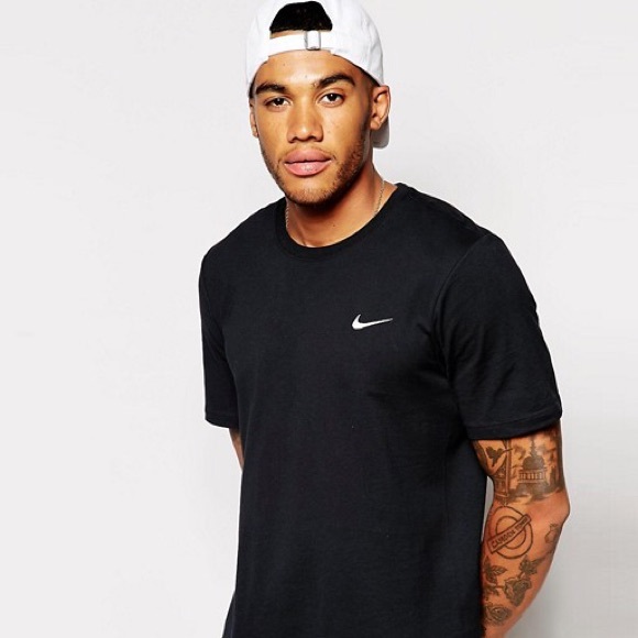 nike embroidered swoosh tee